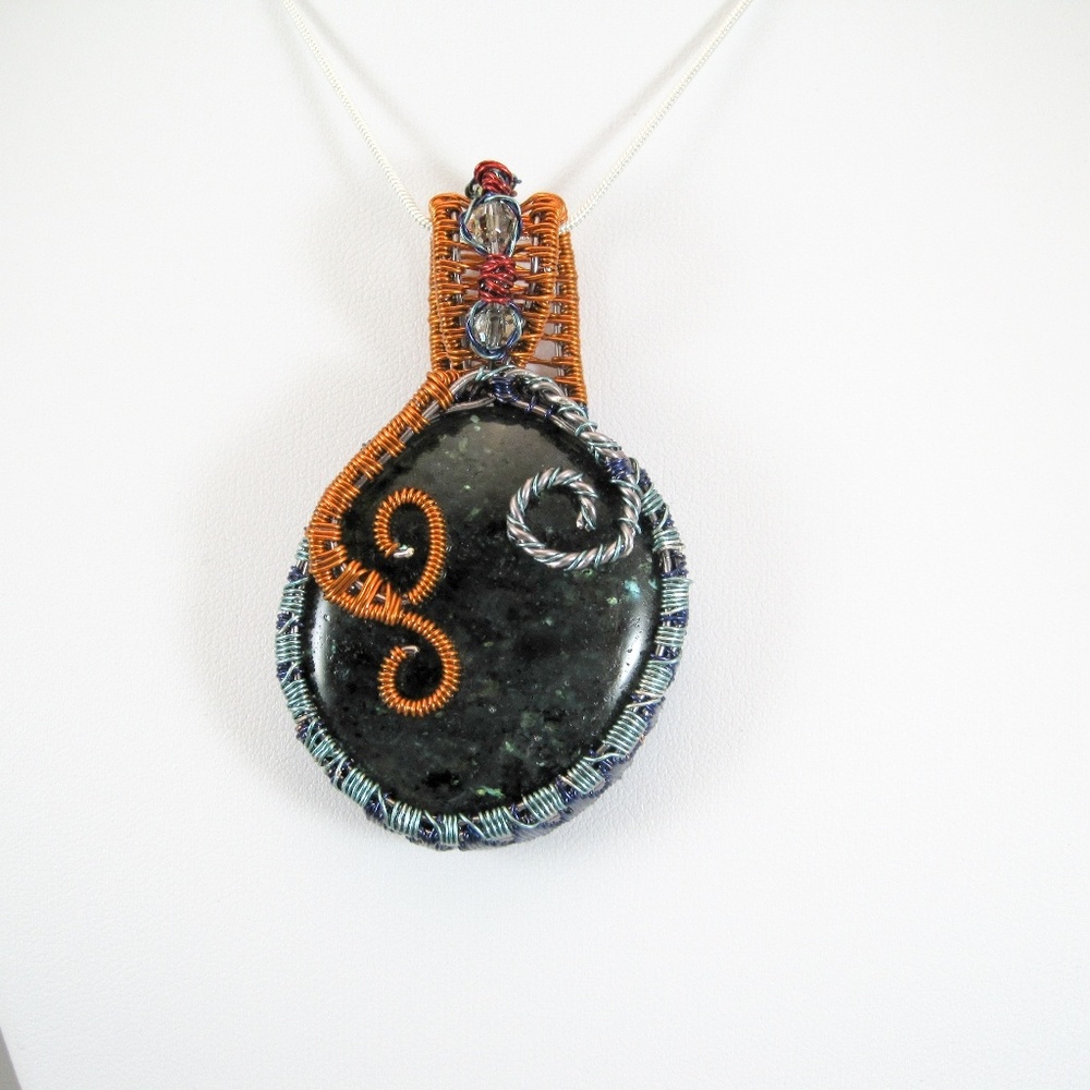 Spectrolite Wire Woven pendant